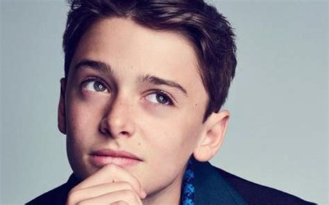 Is Noah Schnapp Dating Who Is His Girlfriend All Details Here Idol Persona