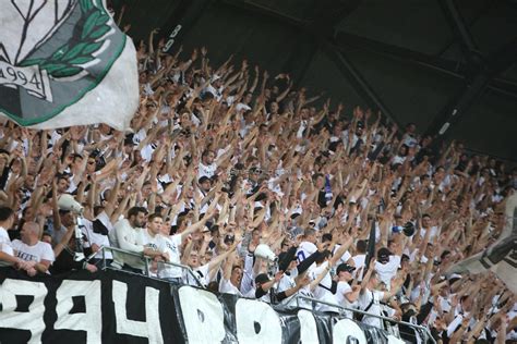 Das tipico bundesliga spiel gegen fc red bull salzburg muss nach klagenfurt verlegt werden. 20180509 Sturm Graz - RB Salzburg (1:0 nV) - ÖFB Cup Finale - Sturm Graz - Salzburg - SturmTifo ...