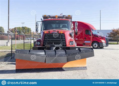 Freightliner Vocational Severe Duty 108sd Dump Truck And Snow Plow