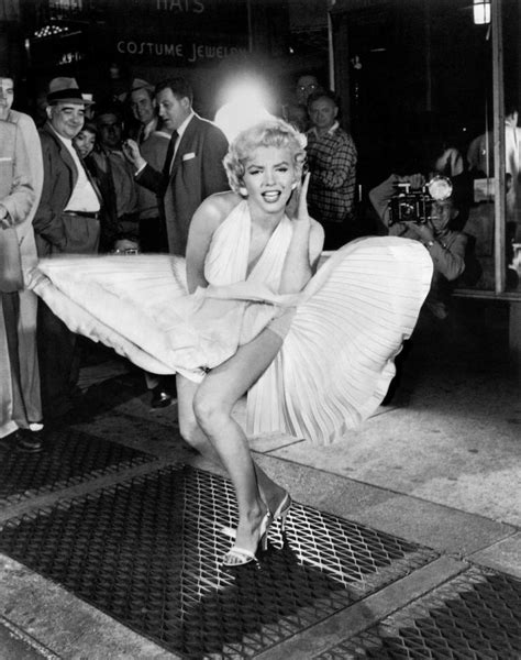 The Top 10 Photographs Of Marilyn Monroe Artsper Magazine