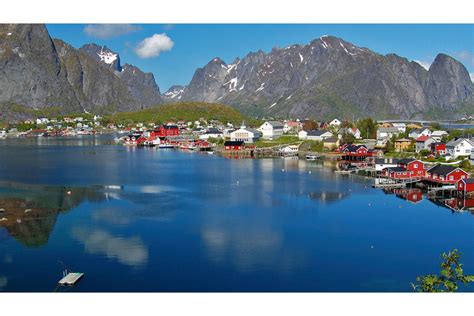 Reine Rorbuer, a boutique hotel in Norway - Page