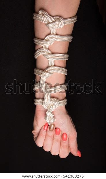 Female Roped Traditional Japanese Shibari Tied Foto De Stock 541388275 Shutterstock