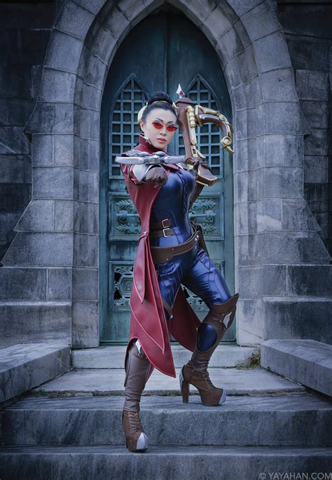 Yaya Han Creates Incredible Vayne Cosplay Costume From League Of