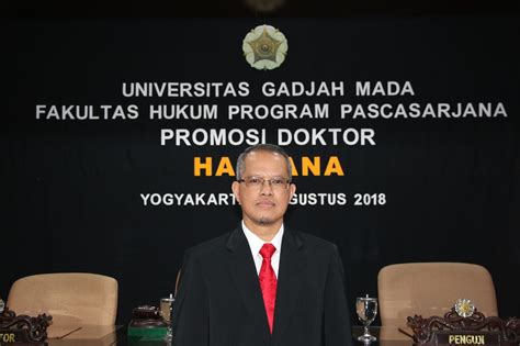 Direktur Utama Sinarmas Raih Doktor Di Ugm Universitas Gadjah Mada