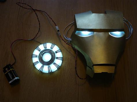 Here's my latest gauntlet, made in 22 gauge stainless steel using ordinary hand tools you probably already have in your garage. How to Make an Iron Man Mask: 6 Steps (with Pictures)