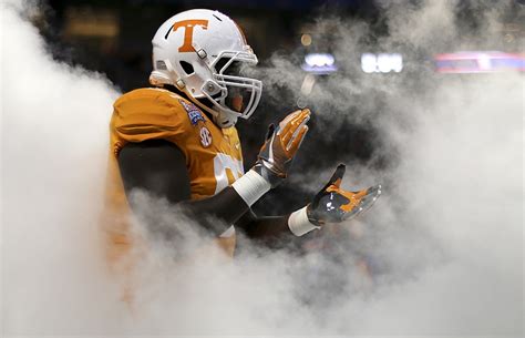 Vols Defensive Tackle Paul Bain Gives Lesson In Persistence Photos