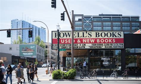 Powells City Of Books The Official Guide To Portland