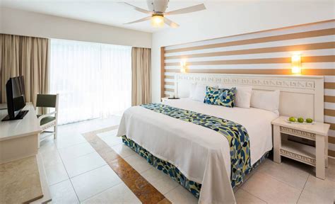 Rooms Bluebay Grand Esmeralda In Playa Del Carmen Official Website