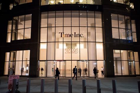 Meredith Bronfman Move Forward In Effort To Acquire Time Inc Wsj