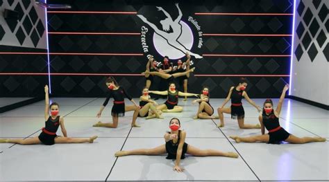 Danza Lía elegida mejor academia de España de danza libre ESCUELA DE DANZA LIA