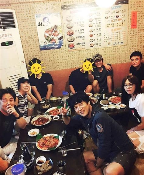 굿데이경륜 무료포카게임 경마왕 신용카드 넷마블고스톱 게시판명 어린왕자 차태현 작성자 0902 작성시간 08.08.09 조회수 1. 박중훈 차태현에 라미란까지, 특급 배우 회동 "사랑하는 선배님 ...