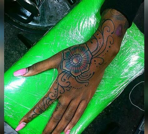 Areeisboujee Dark Skin Tattoo Stylist Tattoos Hand Tattoos For Women