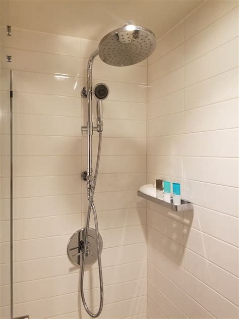 What Makes For A Good Hotel Shower Singleflyer