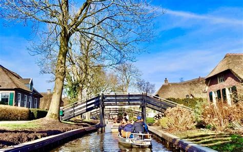 Giethoorn Netherlands Is It Really Worth Visiting