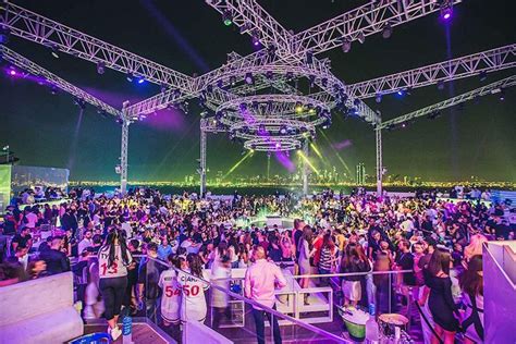 Best Nightclubs In Dubai Top 5 Clubs In 2023 Dubai Nightlife Fairmont Dubai Dubai Travel Guide