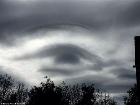 Gods Eye Man Takes Bizarre Photos Of Giant Eye Forming In The Clouds