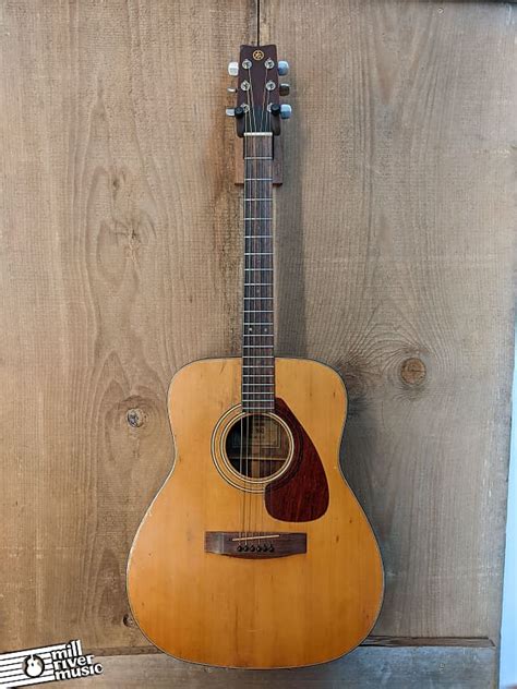 Yamaha FG 160 Acoustic Guitar As Is Used Reverb Canada