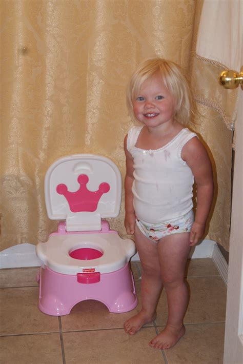 Best Age To Potty Train Girls How To Potty Train My Child At Night