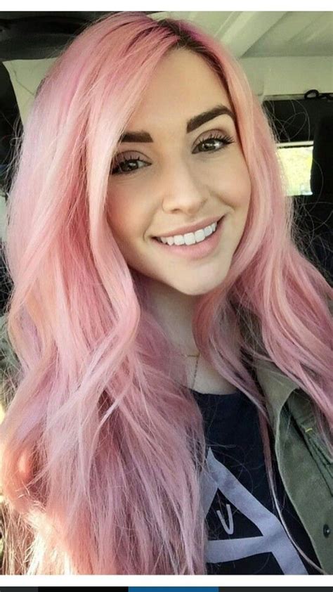 Pretty In Pink Pink Love Pretty In Pink Hair Color Long Hair Styles Lady Colourful Hair