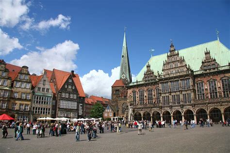 Bundesrepublik deutschland) is the largest country in central europe. Rathaus | building, Lübeck, Germany | Britannica