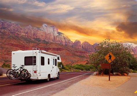 Class C Motorhome Pros And Cons Rv Lifestyle News Tips Tricks And