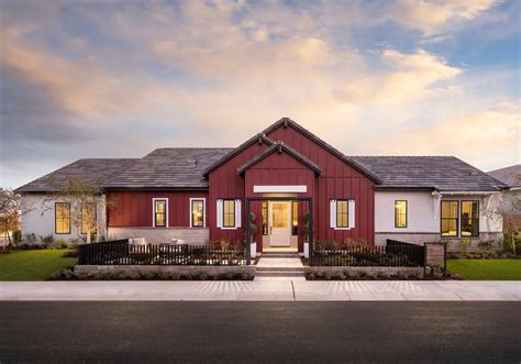 Best Modern Farmhouse Exterior Design To Enhance Your Home