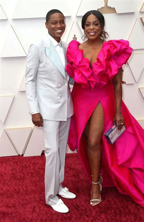 Here Are All The Beautiful Couples Who Walked The 2022 Oscars Red