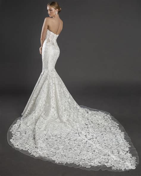 strapless sweetheart neckline lace mermaid wedding dress kleinfeld bridal