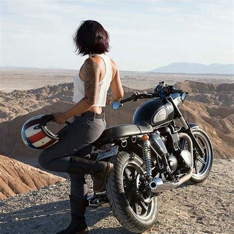 Pin By Johnny Sand On Wwr Women Who Ride Cafe Racer Girl