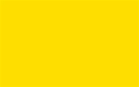 2880x1800 Yellow Pantone Solid Color Background