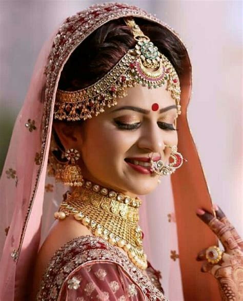Beautiful Bride In Their Adorable Wear Indian Wedding Poses Indian