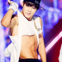 Heart Stopping Times Bts Jimin Revealed His Abs Quietly