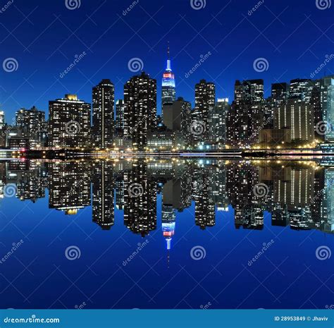 Skyline Na Noite New York City De Manhattan Imagem De Stock Imagem