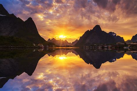 ロフォーテン諸島の夕日 ノルウェーの風景 Beautiful 世界の絶景 美しい景色