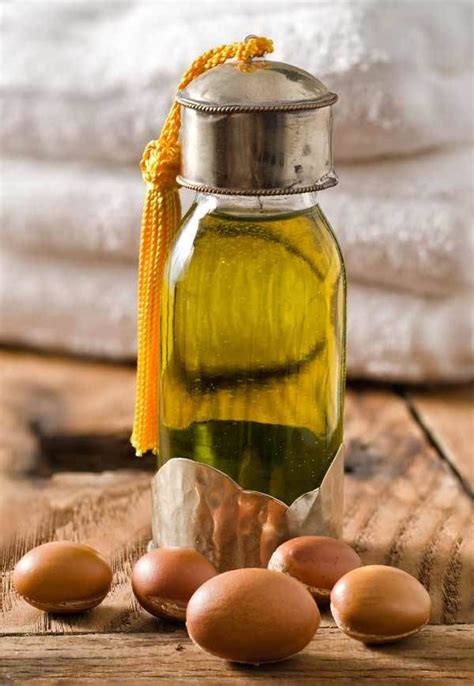 When it comes to using moroccan oil for skin, a little can go a long way—so think, less is more. 17 Amazing Moroccan Oil Benefits For Skin, Hair And Health ...
