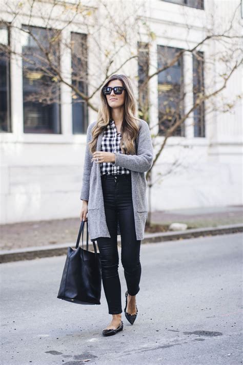 Amazing 40 Winter Chic Fashion Style For Perfect Weekend