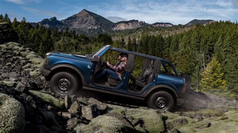 Ford Bronco Based Pickup Could Be Coming To Challenge Jeep Gladiator