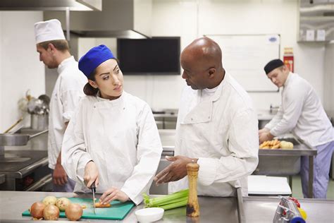 The national restaurant association takes pride in its servsafe food safety training program that delivers current and comprehensive education on food service. Food Handler Certification in the State of Illinois or ...