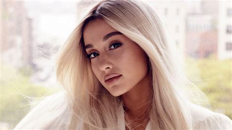 Ariana Grande Has Hair Own Issues Indigo Music