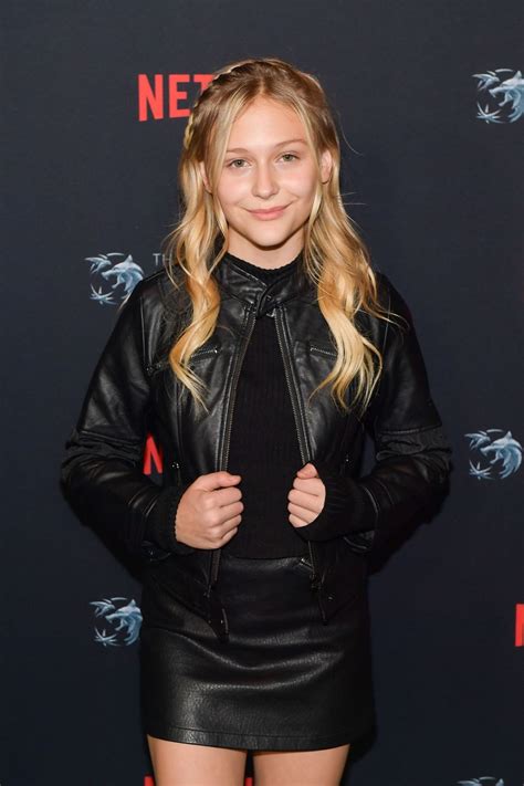 Alyvia Alyn Lind Netflixs The Witcher Season 1 Photo Call In