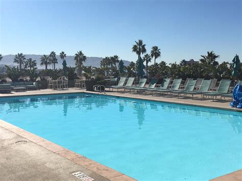 Sonesta Redondo Beach And Marina Pool Pictures And Reviews Tripadvisor
