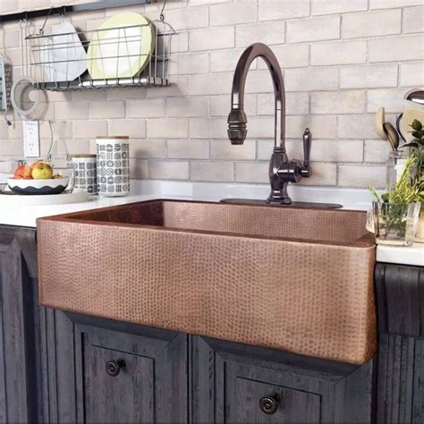 19 Cool Farmhouse Kitchen Sink Ideas That Are Versatile And Functional