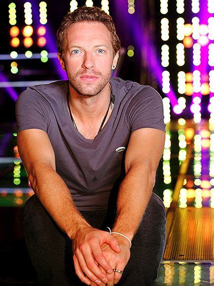 Wiki And Biography Chris Martin—english Musician In 2020 Chris Martin Chris Martin Coldplay
