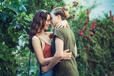 Beautiful Lesbian Kissing Stok Fotoğraf Resimler Ve Görseller Istock