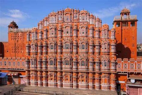 28 Amazing Landmarks In India For Your Bucket List In 2024