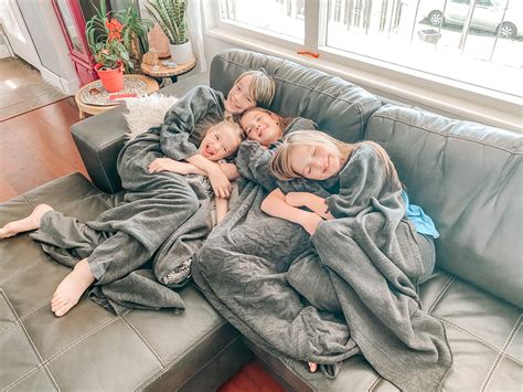 DIY Snuggle Blanket with Sleeves for Kids and Adults - Creative Fashion