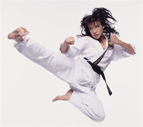 Kung Fu Female Martial Artists Martial Arts Women Martial Arts
