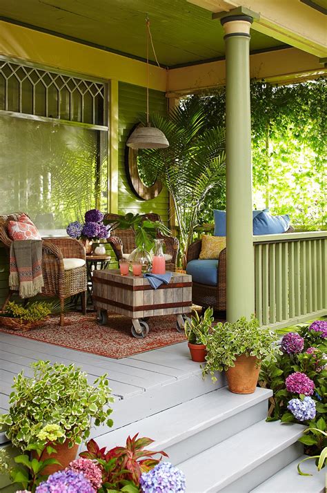 Must See Front Porch Ideas Featuring Flea Market Finds Porches