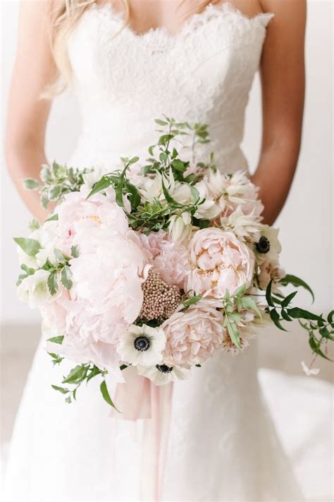 9 Stunning Wedding Bouquets To Get You Inspired
