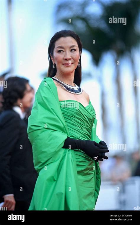 Cannes France 21st Mai 2023 Michelle Yeoh Assiste Au Tapis Rouge Le
